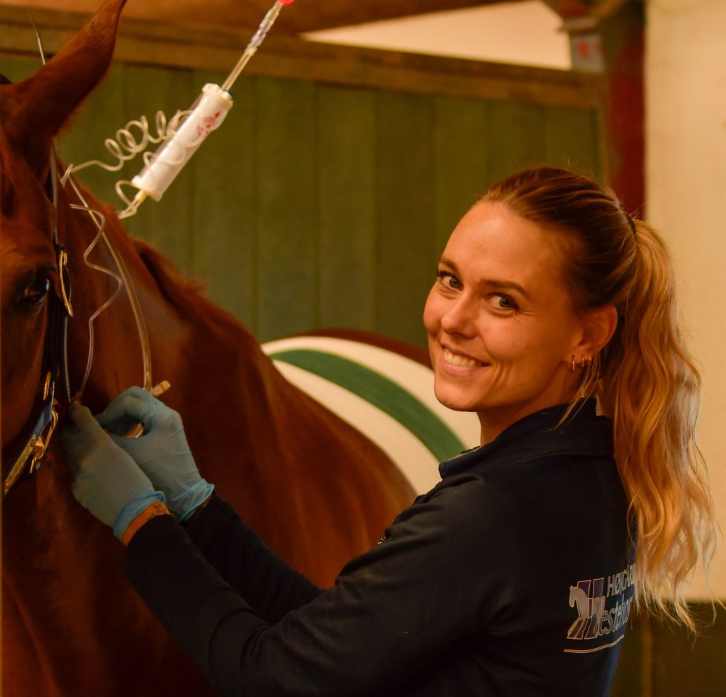freja-mikaelsen-veterinaersygeplejerske